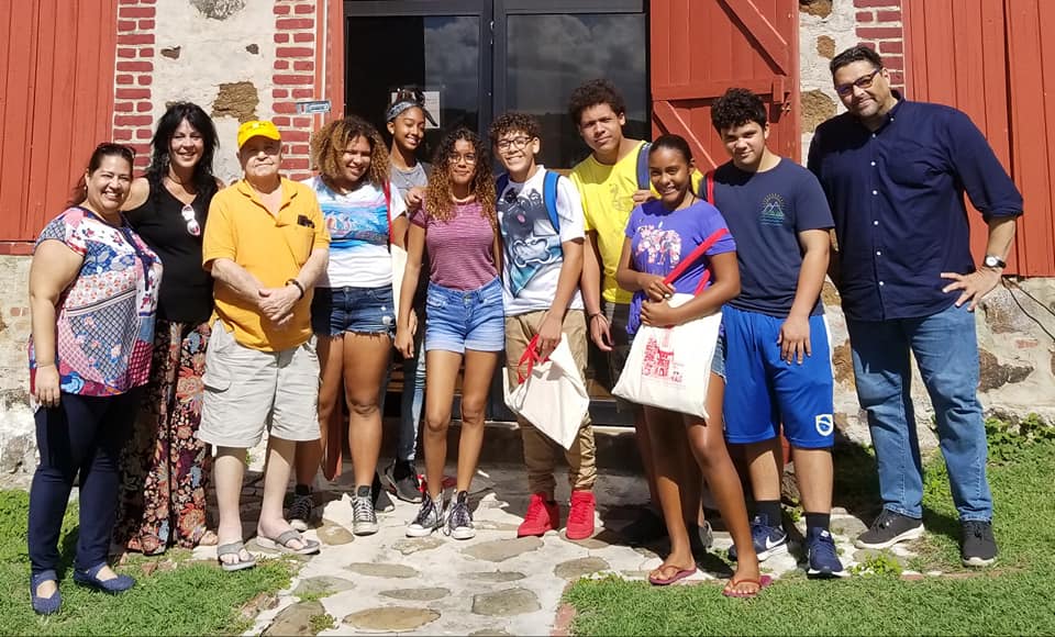 Group photo of participants of "Oral Histories for Community Archives" workshop at Fundación Culebra (2018)